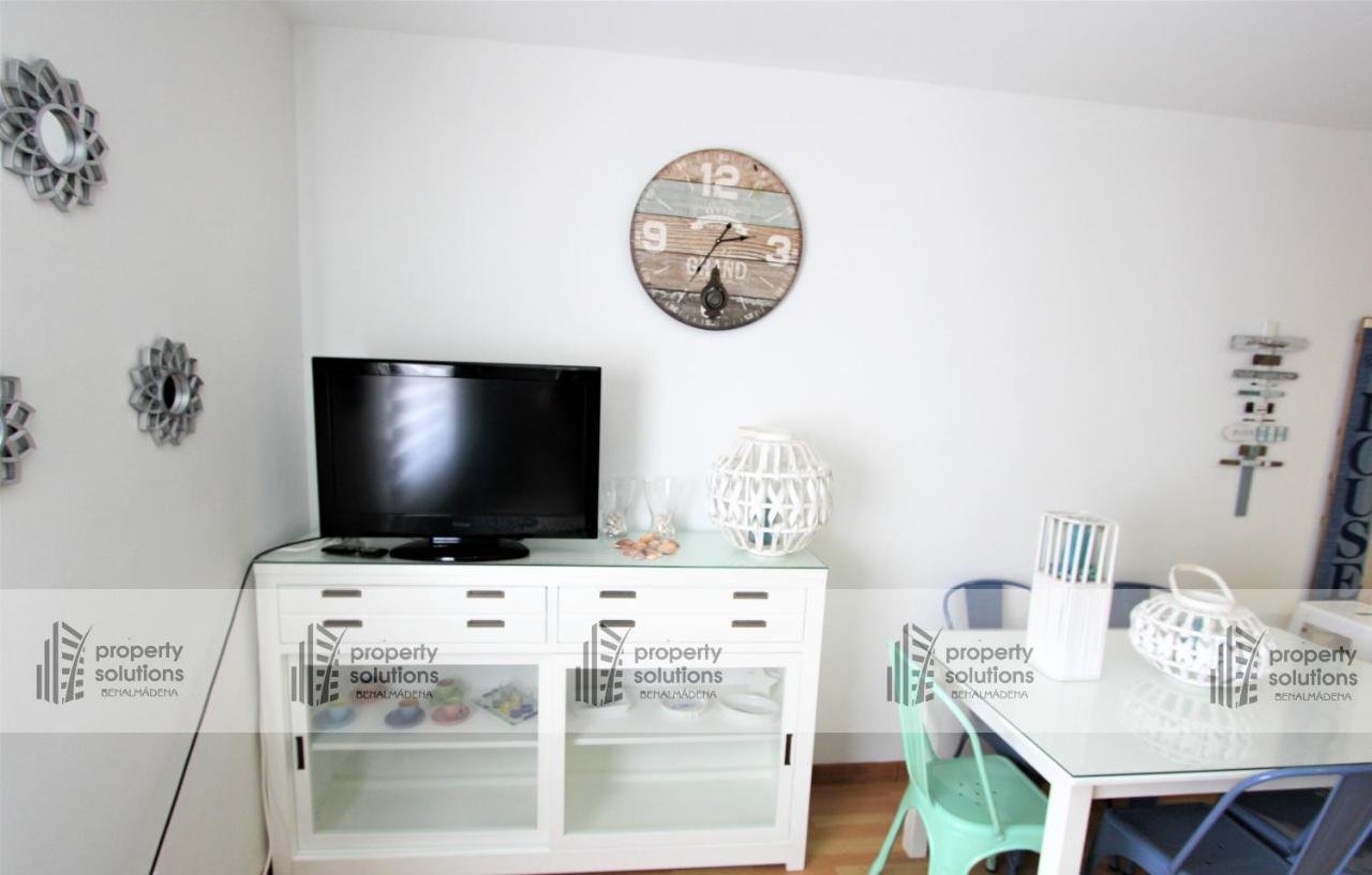 La Carihuela - Apartamento De 3 Dormitorios -A 300Mtrs De La Playa Torremolinos Bagian luar foto