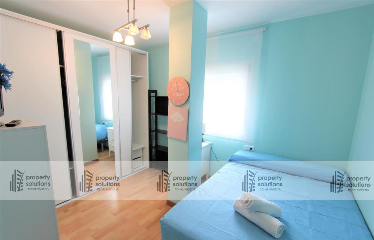 La Carihuela - Apartamento De 3 Dormitorios -A 300Mtrs De La Playa Torremolinos Bagian luar foto