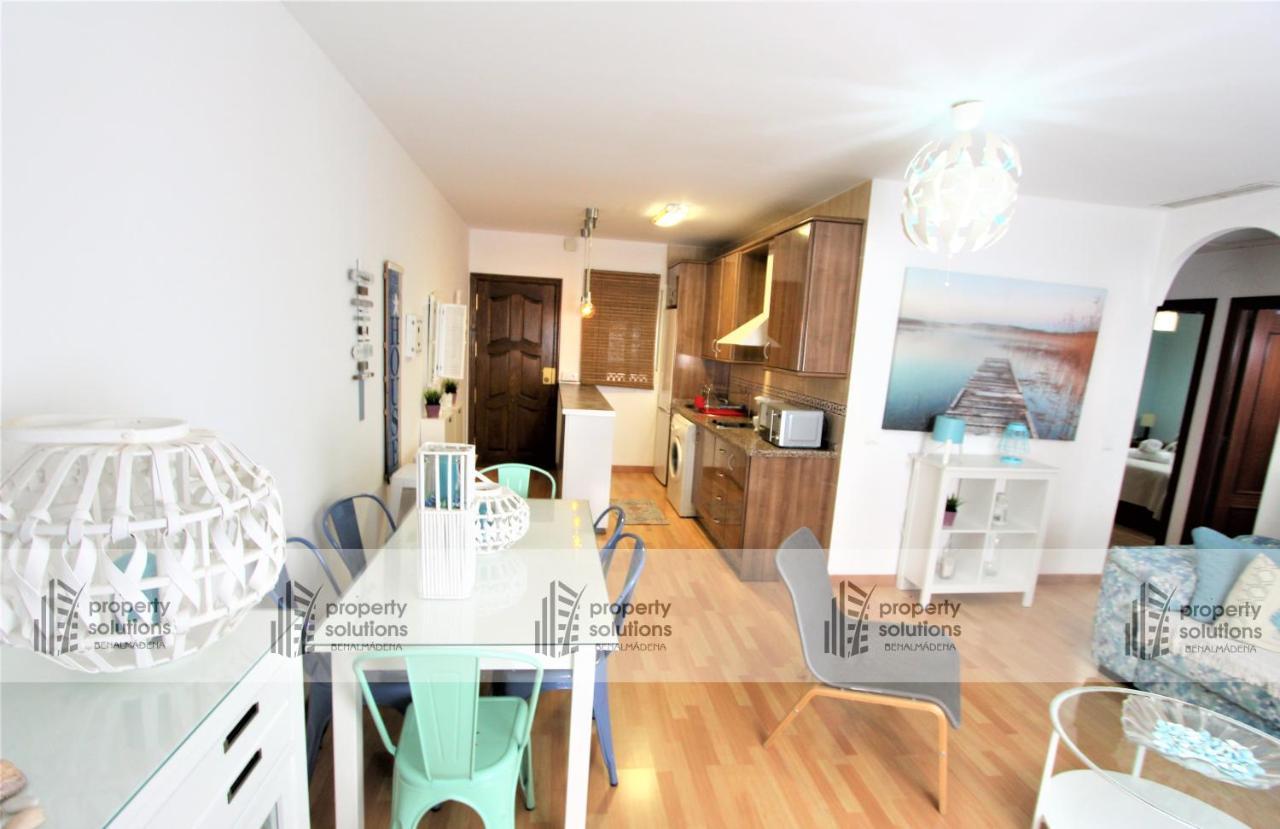 La Carihuela - Apartamento De 3 Dormitorios -A 300Mtrs De La Playa Torremolinos Bagian luar foto